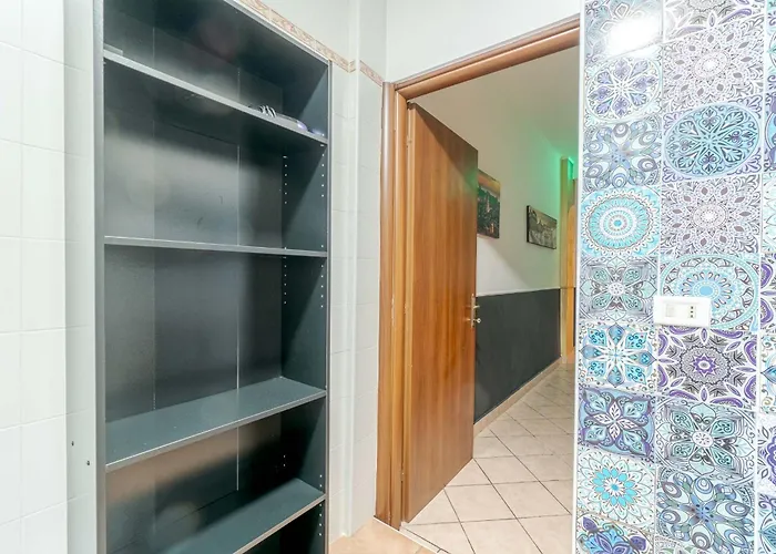 Guesthost - La Fortuna Roomy & Panoramic Balcony * Genova