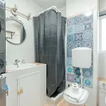 Guesthost - La Fortuna Roomy & Panoramic Balcony Daire