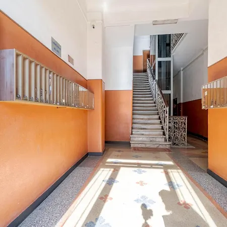 Guesthost - La Fortuna Roomy & Panoramic Balcony * Genova
