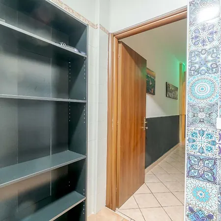 Guesthost - La Fortuna Roomy & Panoramic Balcony * Genova